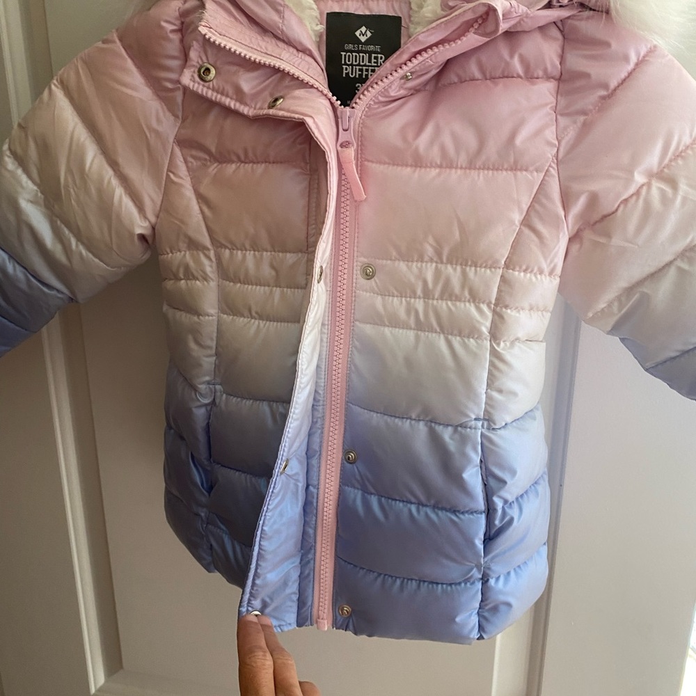NWOT 3T toddler girl Puffer Coat.